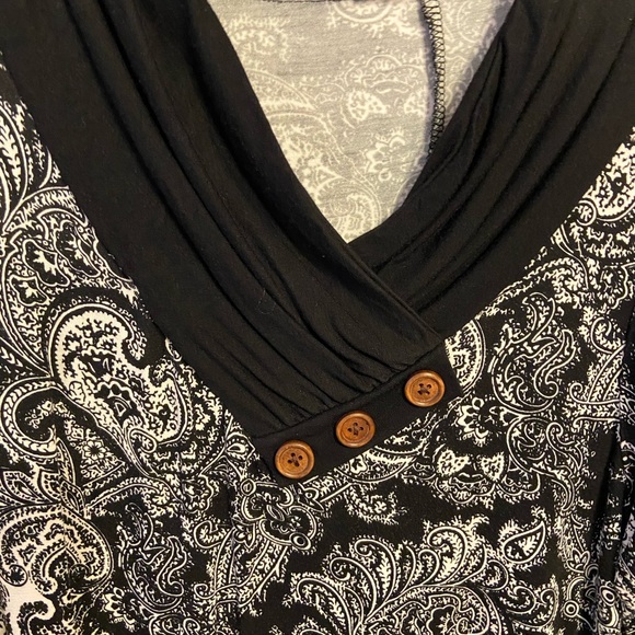 Tunic - Picture 3 of 3